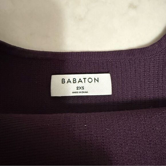 Aritzia sculpt knit square neck top - size xxs - Picture 4 of 4